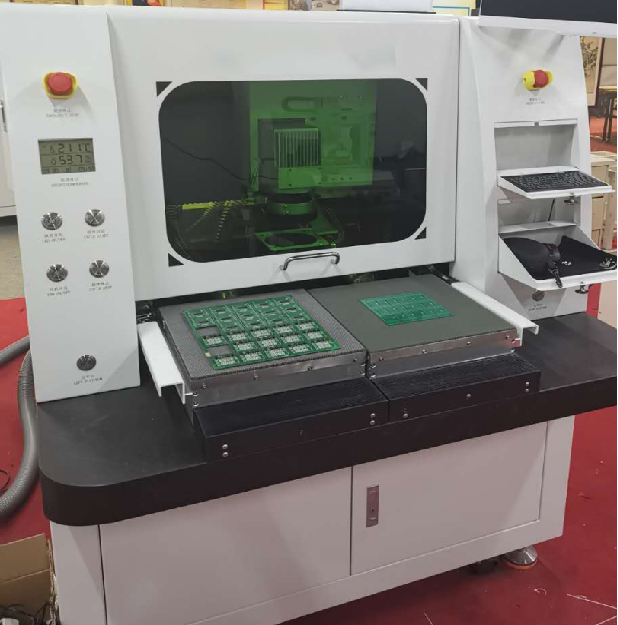 YS-3500 PCB清潔機(jī)重量140KG PCB清潔機(jī)電壓220V在錫膏印刷清潔機(jī)黏膠涂覆之前在線(xiàn)清潔PCB焊盤(pán)表面的細(xì)小板屑、灰塵、纖維、毛發(fā)、皮膚碎屑、金屬微小顆粒等異物清潔
